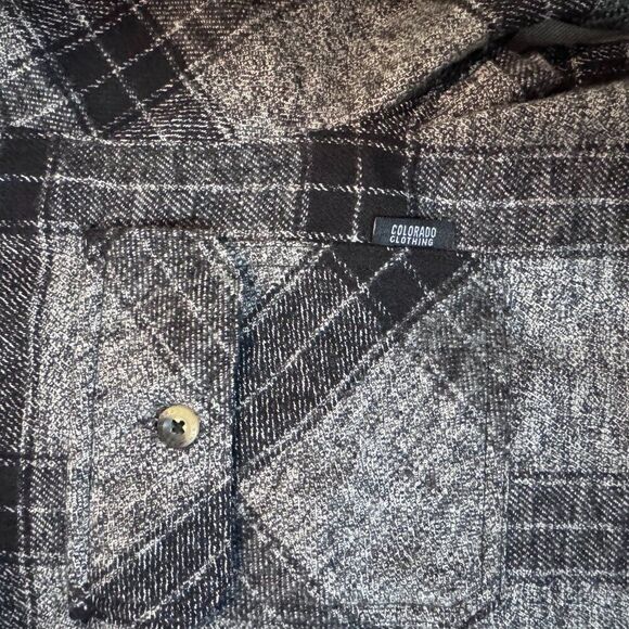 Colorado Clothing Shacket Men’s Medium Gray Black Plaid Flannel Shirt Jacket - Picture 8 of 12